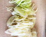 作り置きに!万能塩レモンねぎ作り方1写真