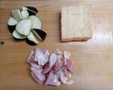 鶏もも肉と厚揚げの味噌炒め作り方1写真