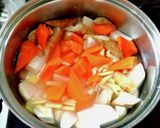 根菜ときのこと鶏肉の煮物作り方2写真