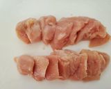 むね肉と新玉ねぎのバターじょうゆ炒め作り方1写真