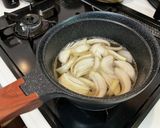 春仕様✨新玉ねぎともずくのお味噌汁作り方1写真
