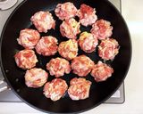 包丁いらず！豚コマ肉のチーズボール作り方2写真