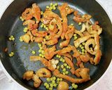 皮パリ♪鶏皮のポン酢炒め♪実山椒入り作り方7写真