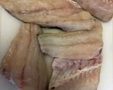魚のムニエル（バジルクリームソース）作り方1写真