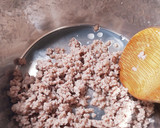 ウィンナーとひき肉の卵とじスープ♪作り方1写真