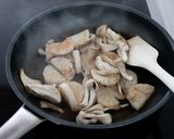 長芋と豚肉のピリ辛味噌炒め。作り方5写真