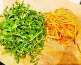 豆苗と人参の塩昆布和え作り方1写真