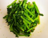 簡単 常備菜✨はなっこりーのからし和え作り方6写真