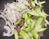 アスパラと玉ねぎの牛バラオイスター炒め作り方10写真