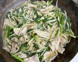 豚バラと大葉の塩炒め〜中華の香り作り方8写真