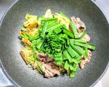 豚こま肉とニラの塩焼きそば作り方7写真