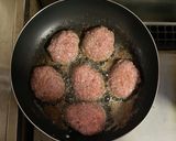 超簡単☆チョリソー風ナポリタンハンバーグ作り方2写真