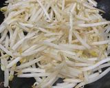 もやしとこてっちゃんの炒め物作り方1写真