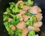 鶏肉とブロッコリーの塩レモン炒め作り方3写真