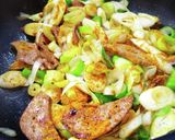 豚レバー＆長ねぎ、カレー炒め。作り方3写真