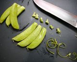 簡単！ペコロススナップエンドウのお味噌汁作り方1写真
