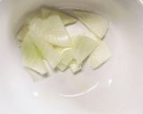 お一人様☆きな粉ごま甘酢ブロッコリー茸炒作り方1写真