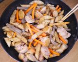 お弁当に作り置きに♪甘辛鶏ごぼう作り方4写真
