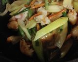 お昼にどう！あんかけネギ塩焼きそば作り方4写真