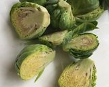 芽きゃべつと豚肉のカレー粉スープ作り方1写真