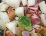 芽きゃべつと豚肉のカレー粉スープ作り方2写真