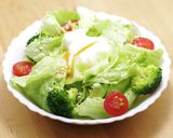レタスとカニカマのサラダ温玉のせ作り方3写真