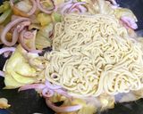 キャベツとわけぎの・イカ焼きそば作り方9写真