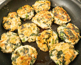 鶏ひき肉と豆腐とほうれん草のふわ焼き作り方8写真