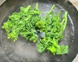 砂肝と菜の花のにんにくバター醤油炒め作り方1写真