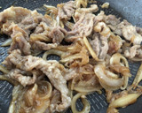 簡単♪新玉葱と豚肉の炒め物／生姜焼き風作り方3写真