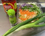 簡単！野菜たっぷりトムヤムスープ作り方1写真