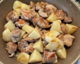 鶏じゃがの白だしガリバタソテー♩作り方4写真