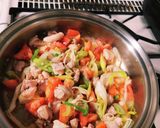 鶏もも肉とトマトの塩麹炒め作り方3写真