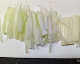 ご飯がすすむ！セロリと人参のきんぴら作り方1写真