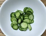 食べよう朝ごはん！鮭ときゅうりのおにぎり作り方1写真