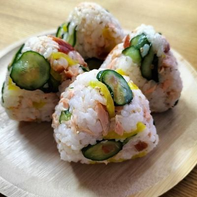 やっぱり鮭おにぎりさん専用② 鮭 | おにぎりき喜
