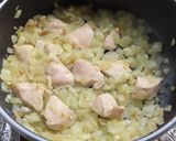 鶏胸肉とハンバーグのトマトソースパスタ作り方3写真