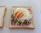 半熟卵とアボカドのホットサンド。作り方3写真