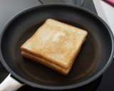 半熟卵とアボカドのホットサンド。作り方5写真