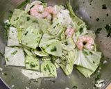 春キャベツと海老のレモンバジルサラダ作り方3写真