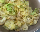 鯖缶とキャベツだけ！簡単回鍋肉風作り方1写真