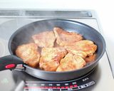 お肉柔らかで美味しい【ポークチャップ】作り方4写真