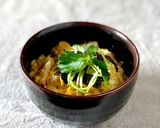親子丼（卵丼）に七味唐辛子でピリッと♪作り方1写真