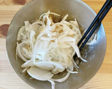 米粉で♪新玉ねぎと干しエビのかき揚げ作り方2写真