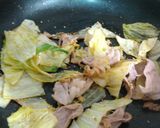 豚肉とキャベツのマヨ炒めon塩ラーメン作り方3写真