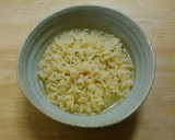 豚肉とキャベツのマヨ炒めon塩ラーメン作り方6写真