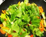 余りがちな野菜で簡単塩麹炒め☆作り方5写真