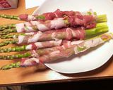 アスパラの肉巻き　豚こまで作り方1写真