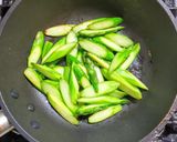 豚バラ肉とアスパラのレモンバター炒め作り方3写真