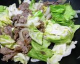 キャベツと牛肉のピリ辛オイスター炒め作り方4写真